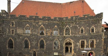 Grodziec. Zamek. Historia. Ciekawostki. Turnieje rycerskie