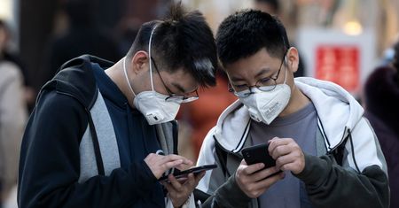 WHO i koronawirus: walka nie tylko z wirusem, ale epidemią fake news