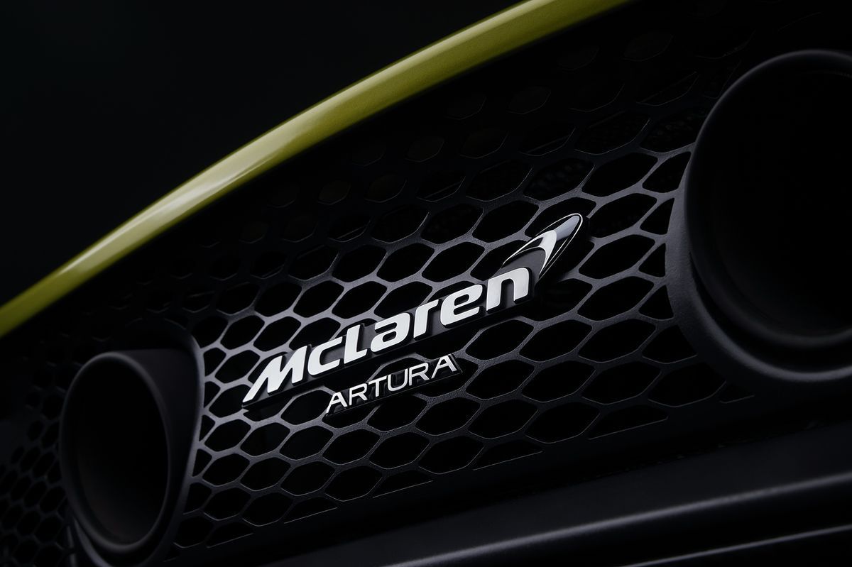 McLaren Artura zadebiutuje 16 lutego. Pojedzie także na prądzie