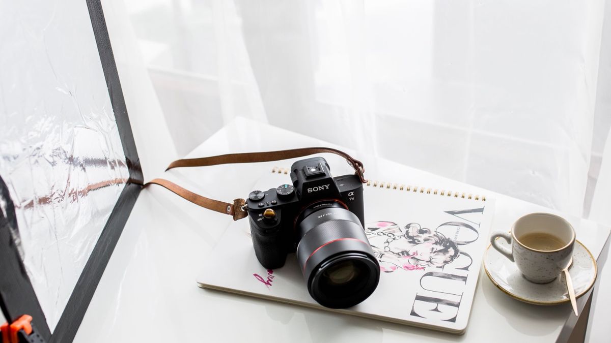 Jak wykonać podręczną blendę do fotografii produktowej? [zrób to sam] 1