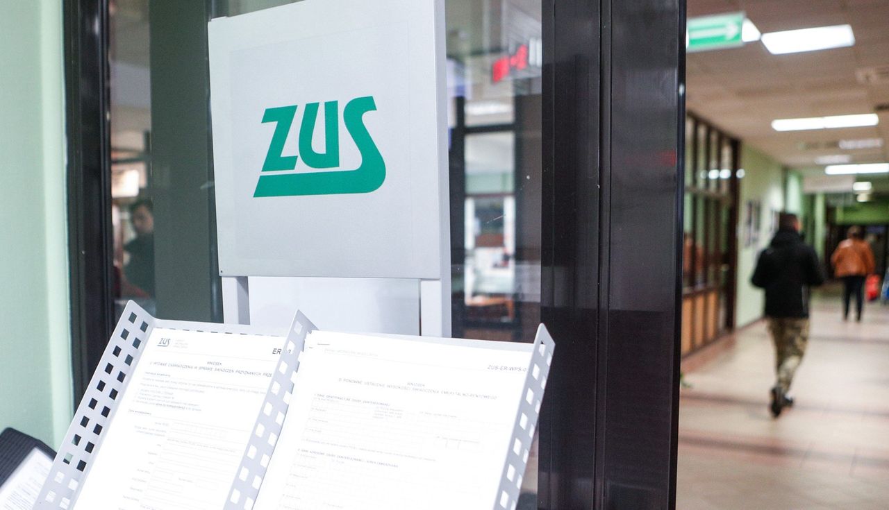 Umowa zlecenie albo działalność w CV przełoży się na dłuższy urlop