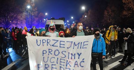 Strajk kobiet. Jacek Sutryk dosadnie o wydarzeniach z Warszawy. "To nie czas prowokowania obywateli"