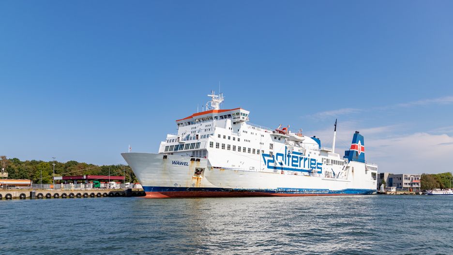Prom firmy Polferries, która oferuje rejsy między innymi ze Świnoujścia do Ystad