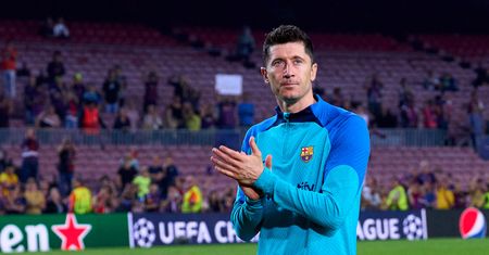 Lewandowski może otwierać szampana. Jest lepszy od Mbappe i Neymara.