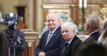 Stopy w dół, by partia poszła w górę [OPINIA]