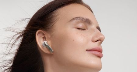 Tanie jak barszcz, lekkie jak piórko. Huawei FreeBuds SE 3 już w Polsce
