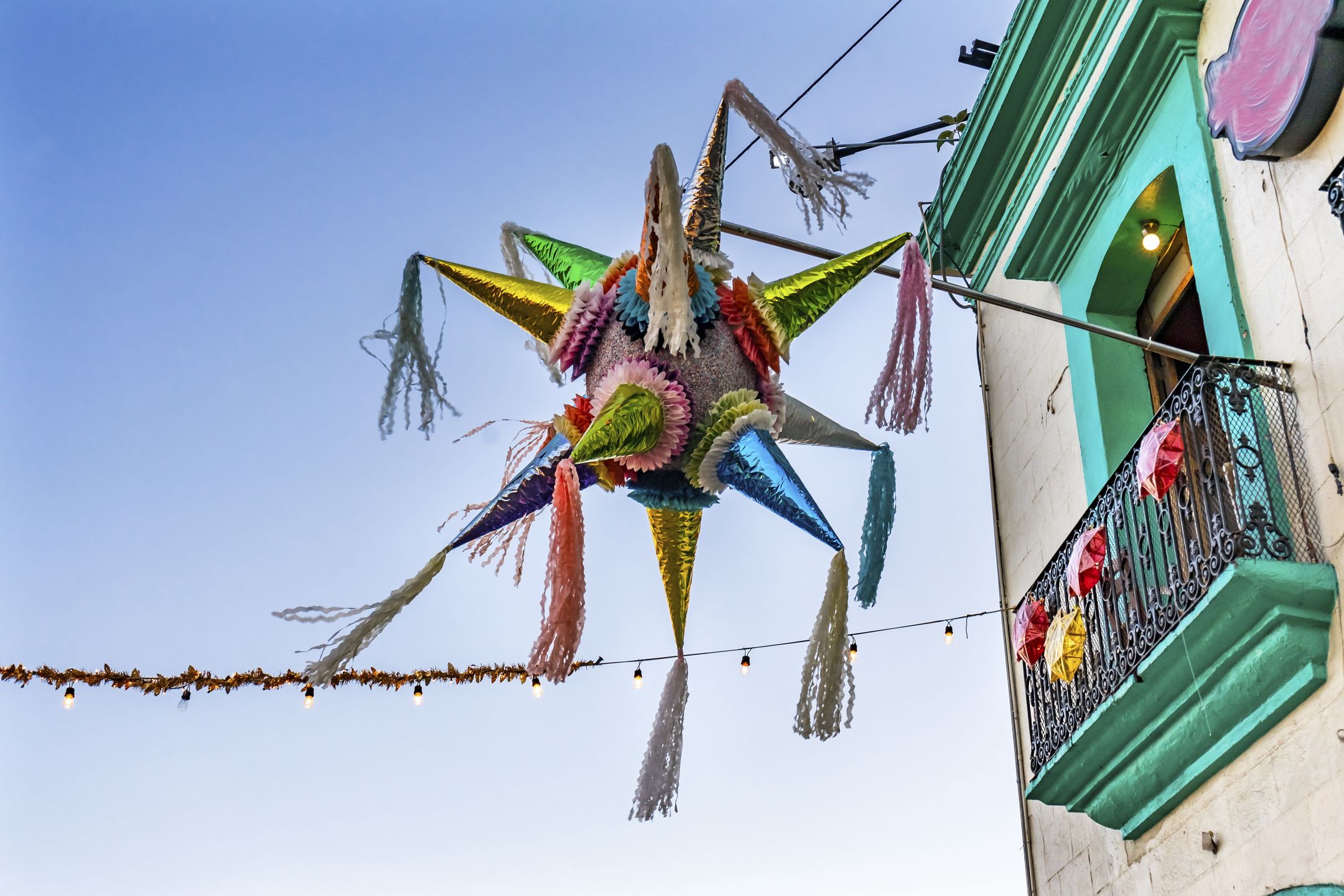 Meksykańska świąteczna piñata