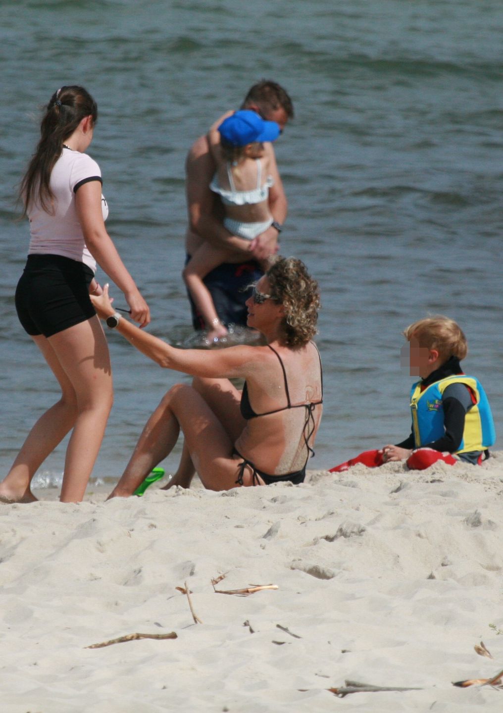 Rodzinne wakacje Moniki Mrozowskiej w Chałupach