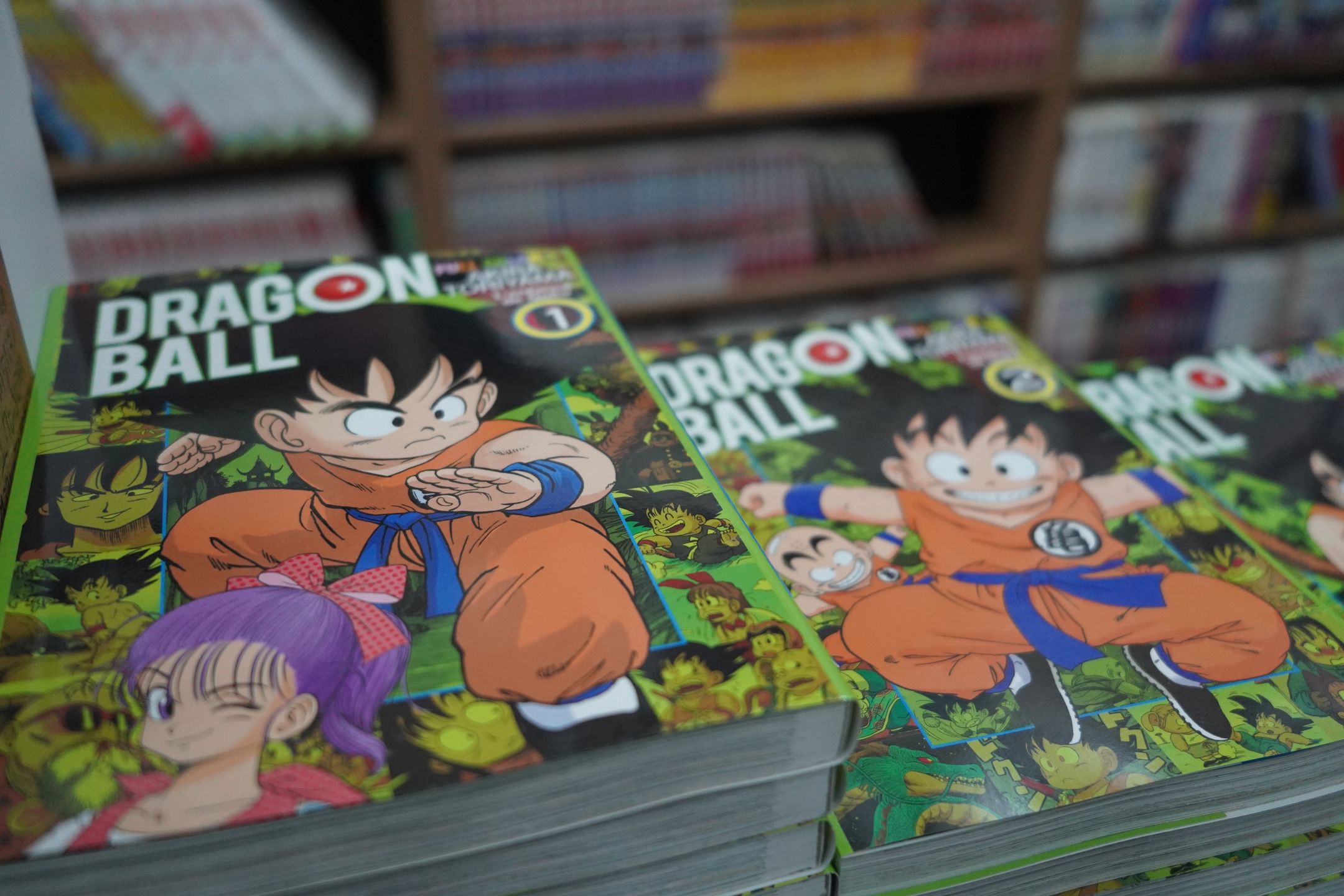 dragon ball, san goku, vegeta, trunk, anime, manga, japanese, collection, comic, cartoon, japan, characters, art, comics, asia, popular, superhero, entertainment, otaku, animation, character, culture, store, display, book, japanese culture, reading, nostalgia, fandom, geek culture, graphic novels, literary collection, novels, bookshelf, diverse bookshelf, anime fan, anime series, book display, bookstore, collectible books, one piece, graphic, wallpaper, illustration, fantasy, collector, naruto, collectible, pop culture