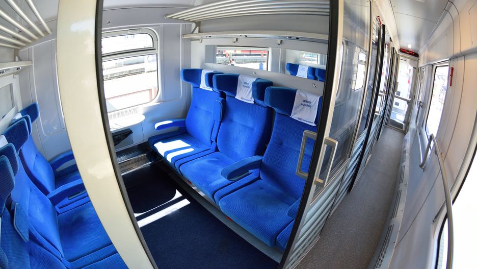 Wnętrze pociągu PKP Intercity 