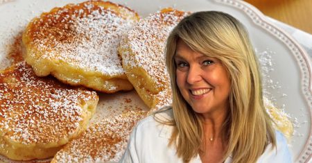 Ewa Wachowicz robi mięciutkie i lekkie racuchy z jabłkami. Smakują jak u babci, ale są zdrowsze