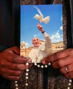 Franciszek nadal w szpitalu. Ogłoszone zostaną jego rozważania na Anioł Pański