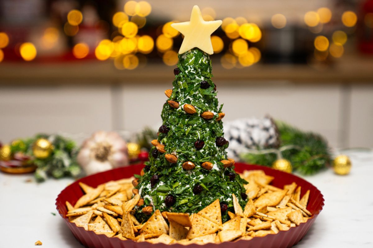Make your holiday feast unforgettable with our cheese Christmas tree recipe