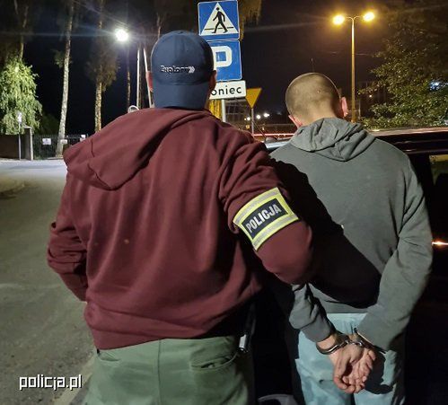 Łask: Zmusił ekspedientkę do wydania gotówki. Grozi mu 20 lat