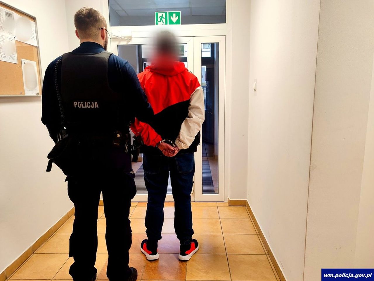 Budry: Chciał tylko podpisać dozór, posiedzi ponad rok. Mężczyzna nie wiedział, że jest poszukiwany