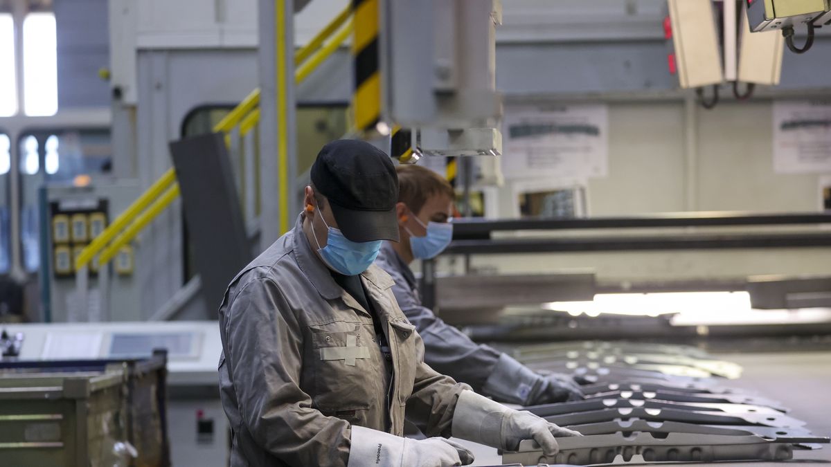 Kanadyjczycy zamykają fabrykę z powodu kosztów