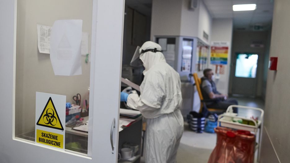 Koronawirus. Wrocław. Szpital nie przyjął 64-latki z powodu objawy przed COVID-19?