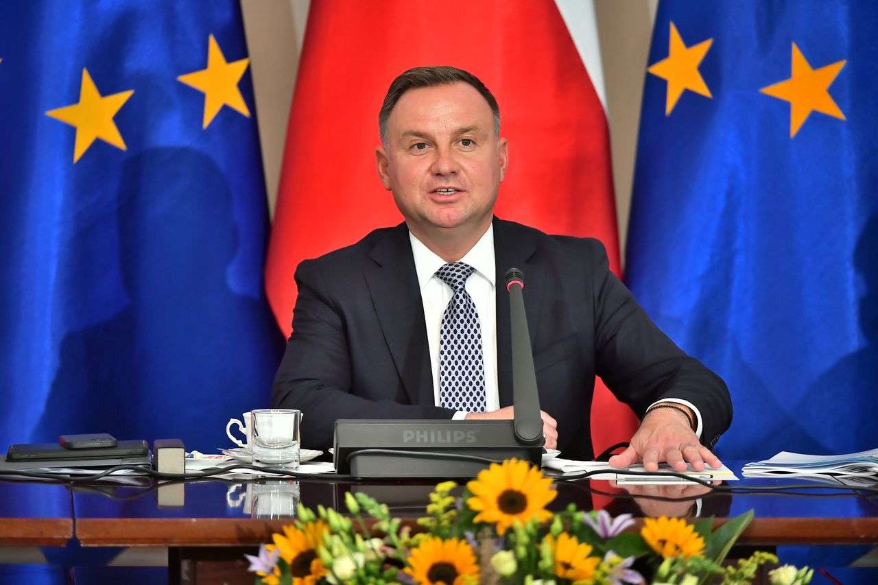 Stan wyjątkowy. Andrzej Duda podjął decyzję. "Nowa rzeczywistość"