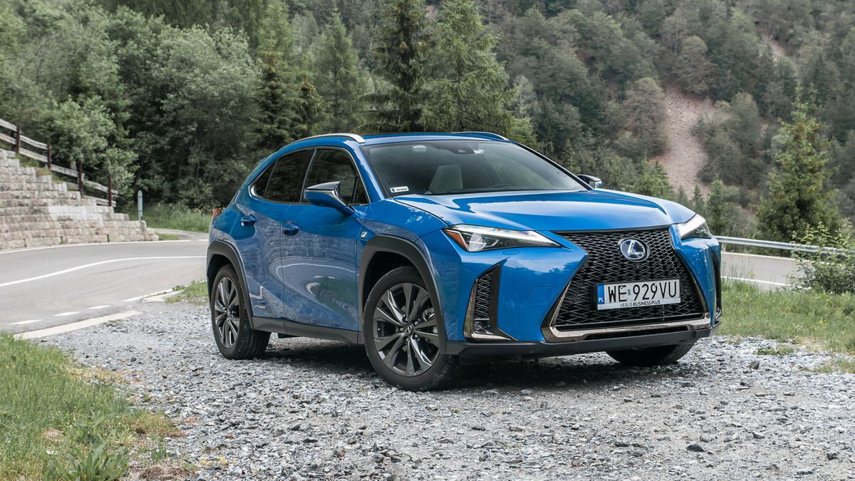 Obecnie rolę najmniejszego Lexusa pełni model UX.