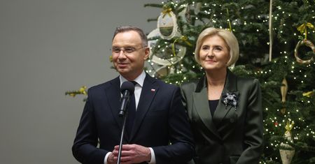 Para prezydencka wspiera 33. finał WOŚP. Unikatowe przedmioty na aukcji