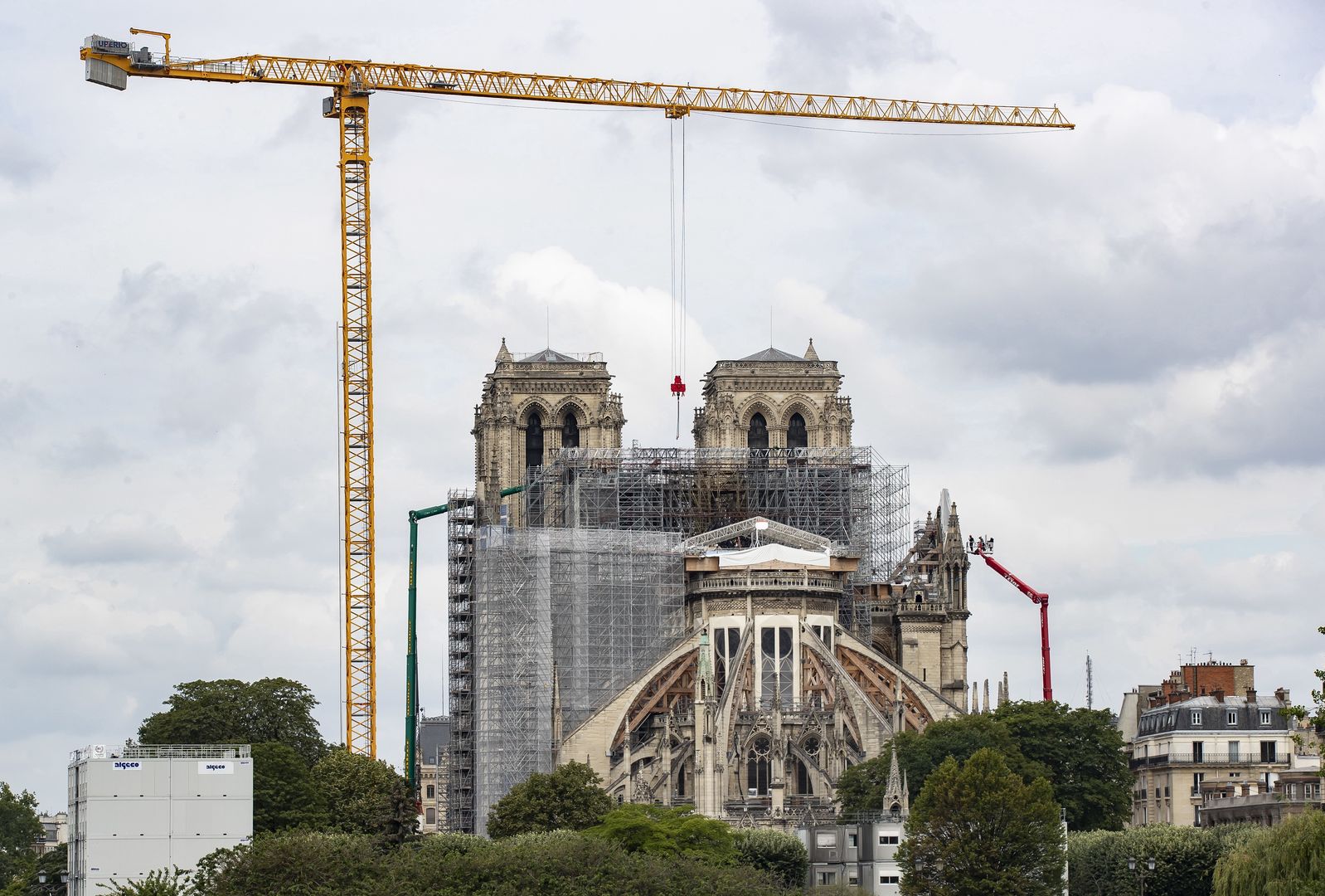 Rusztowanie ma 40 tys. elementów. Odbudowa katedry Notre Dame wchodzi w decydującą fazę