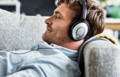 Pomimo pandemii wzrosną wydatki na reklamy w podcastach. W USA o 14,7 procent