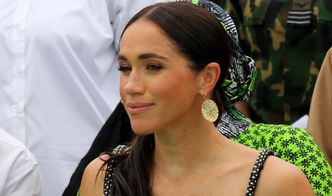 Meghan Markle zwiedza Abudżę w bransoletce "chroniącej przed złym okiem". Cena biżuterii SZOKUJE