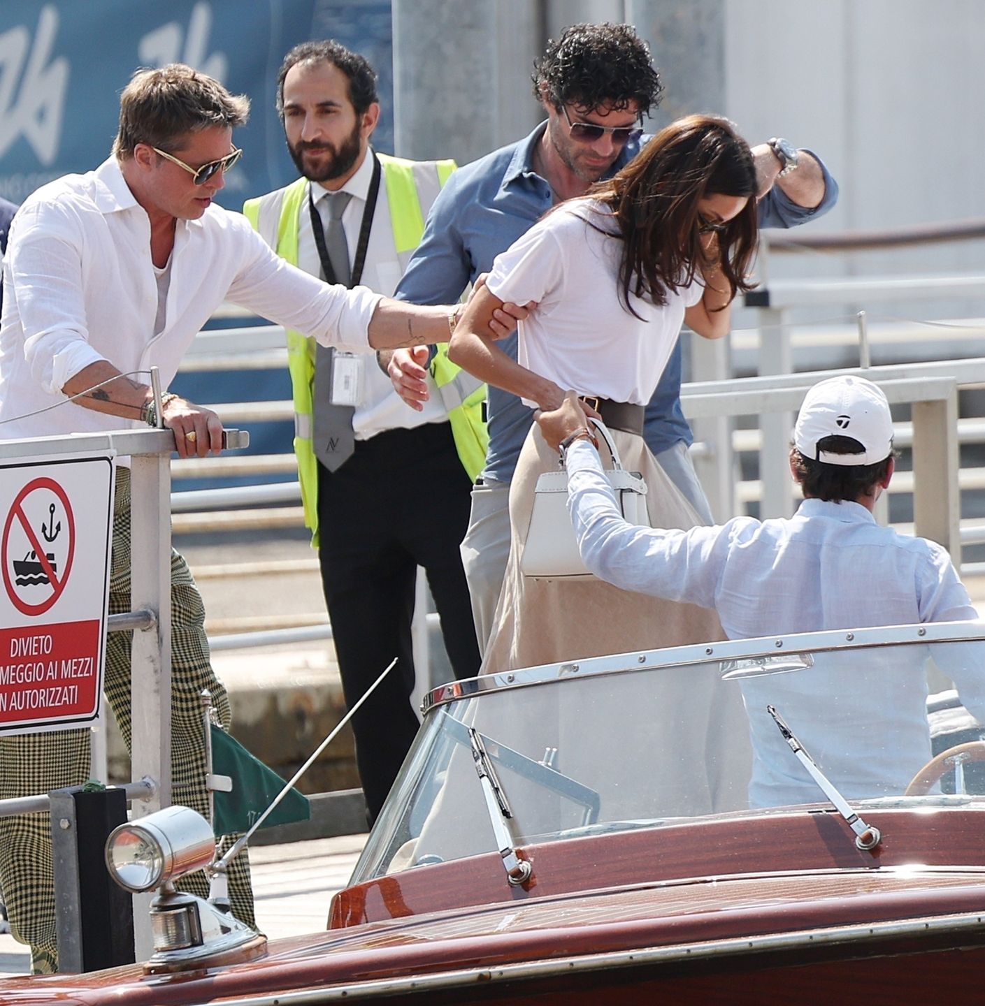 Brad Pitt przyleciał do Wenecji z młodszą o 27 LAT ukochaną