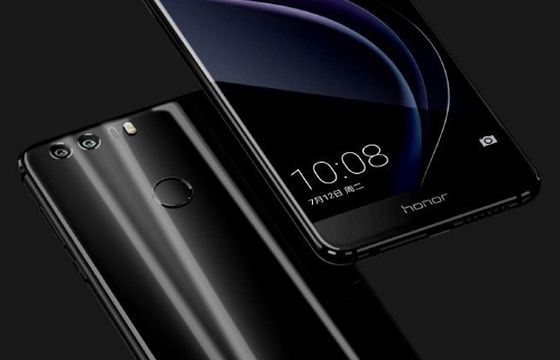 Honor 8 - nowy smartfon Huawei w Plusie od 3 zł (wideo)
