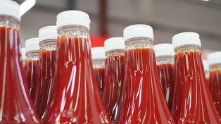 Przetestowali 23 keczupy. Jeden z najlepszych można kupić w Polsce