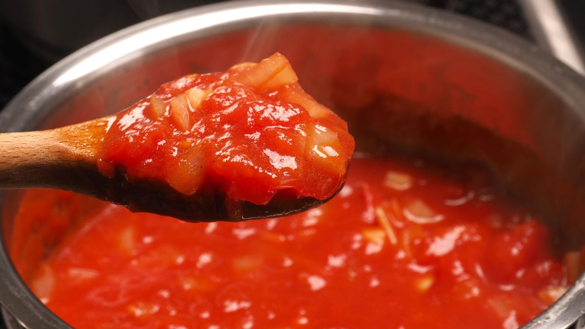 Sos pomidorowy z czekoladą ma głębię smaku