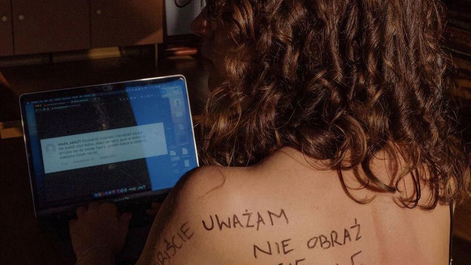 Kasia Mecinski pracuje nad książką "Nie obraź się, ale nie jesteś zbyt ładna".