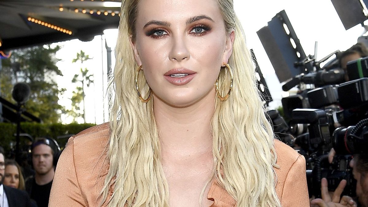 Ireland Baldwin jest bardzo aktywna w mediach społecznościowych