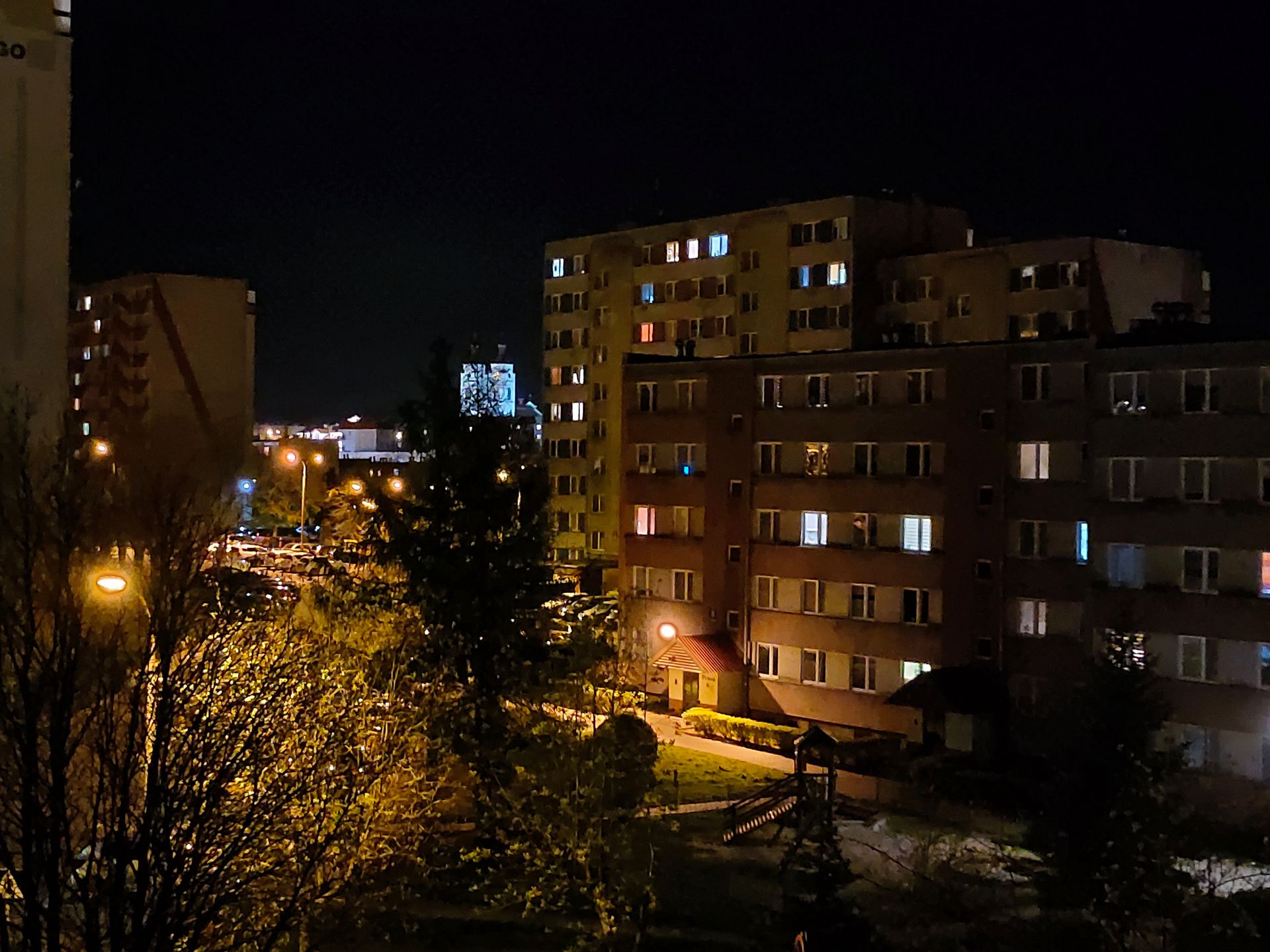 vivo NEX 3S 5G to telefon tak piękny, że nie mieści się w... ręce [TEST] 35