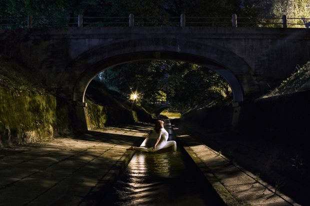Anja Humljan, aparat fotograficzny i miejska joga 11
