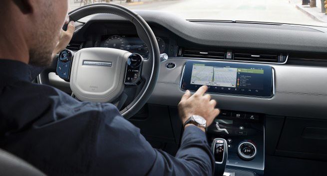 Jaguar Land Rover: SOTA standardem w każdym modelu, dla obecnych właścicieli darmowa aktualizacja