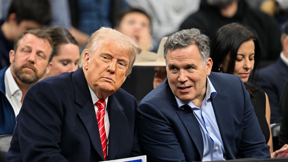 Na zdjęciu Dave McCormick (po prawej) i Donald Trump