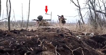 Rosjanie z granatnikami RPG-7 jako artylerią. Amunicja od Kima nie pomaga