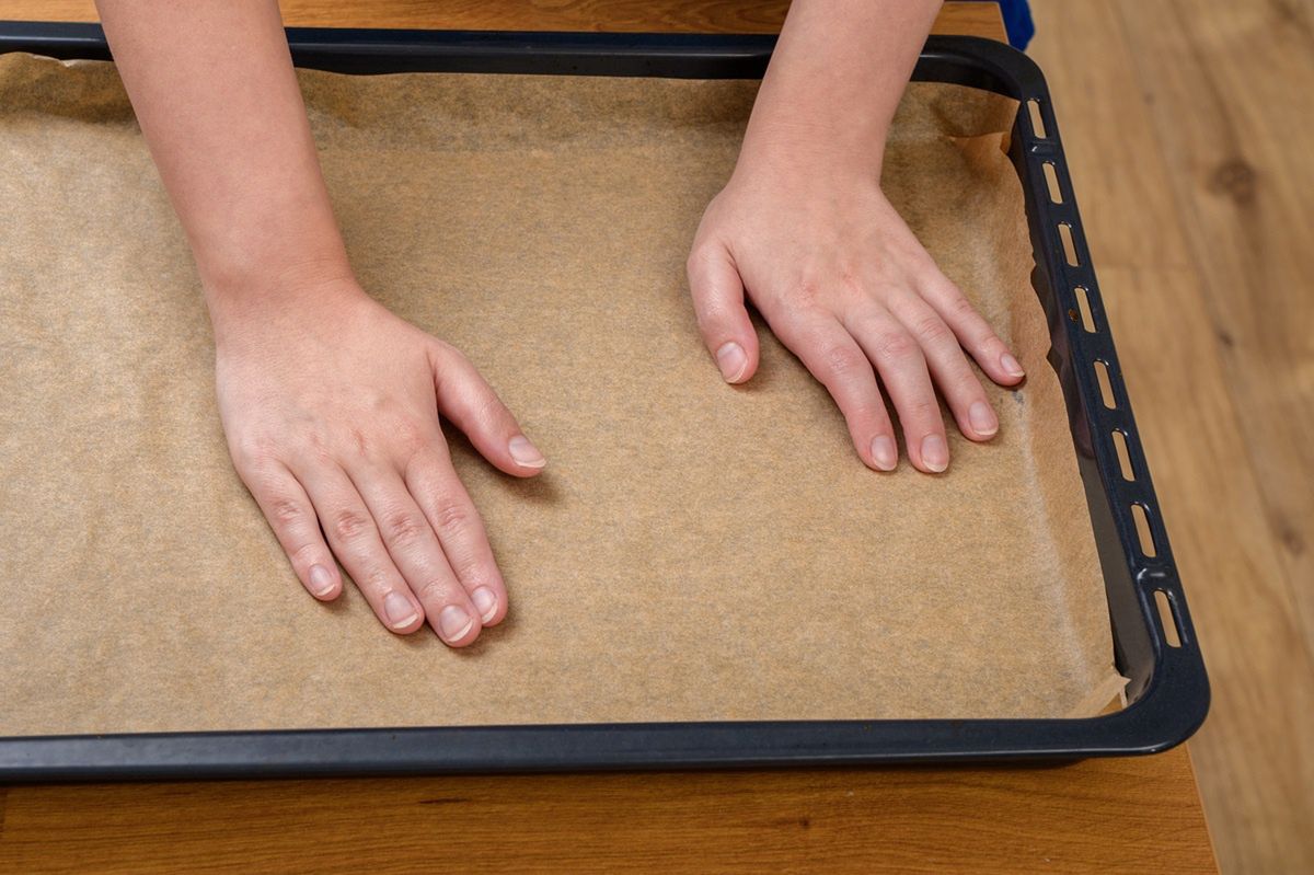 Nie używaj tak papieru do pieczenia. Może wtedy zacząć wydzielać toksyczne substancje