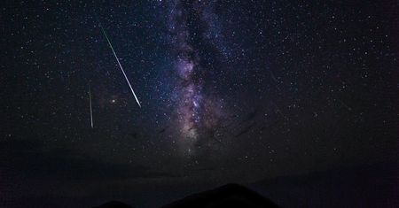 Sezon na deszcze meteorów. Gdzie i kiedy je zobaczyć?