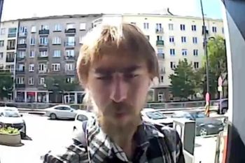 Chciał sprzedać opony przez internet. Policja szuka tego mężczyzny