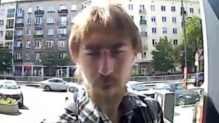 Chciał sprzedać opony przez internet. Policja szuka tego mężczyzny