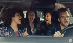 „Twój czas. Twoje zasady” w reklamach nowej wersji Kia Rio (wideo)