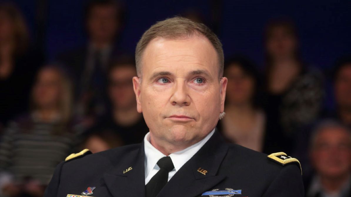 Ben Hodgens twierdzi, że Rosja rozważa kapitulację 