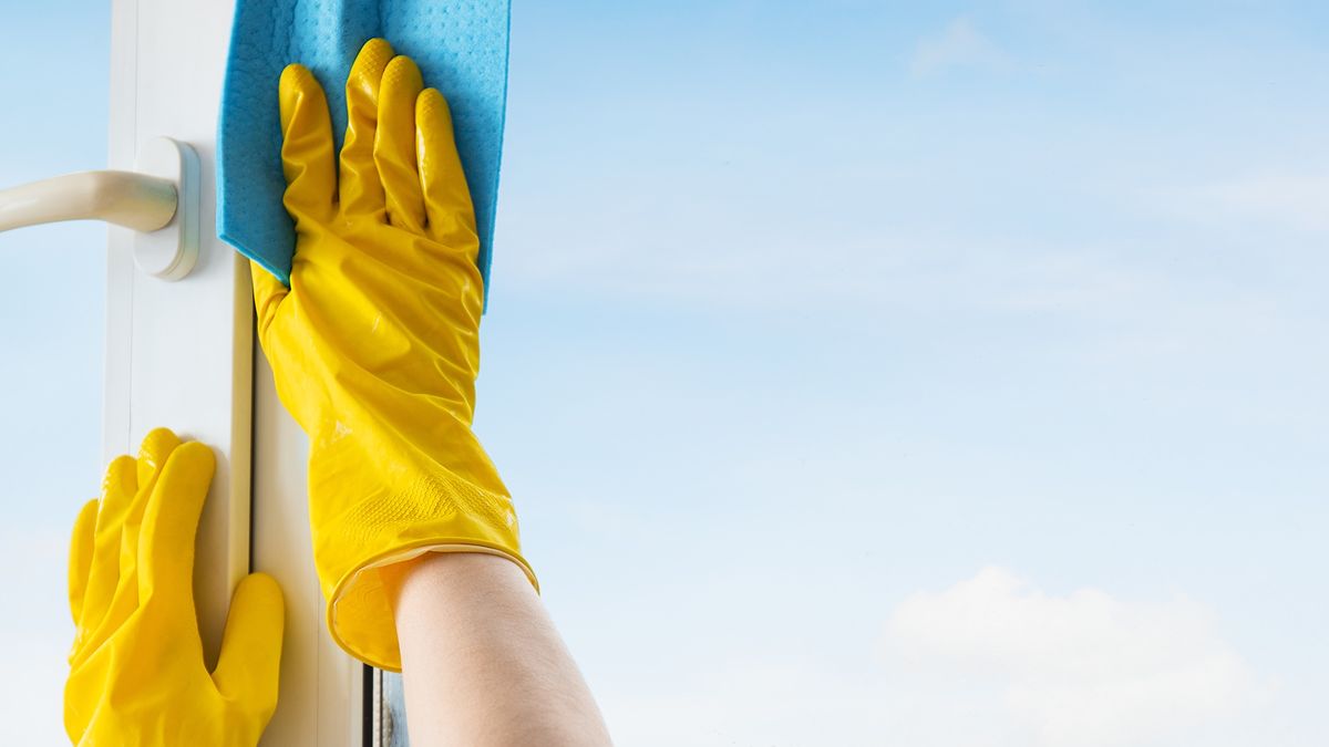 Jak umyć ramy okienne?