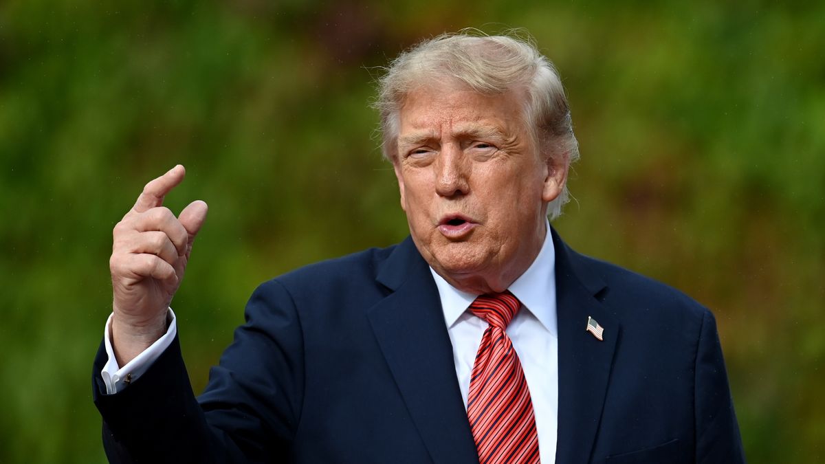 US President Donald Trump Visits Ireland - Day One Dublin
Charles McQuillan
bestof, topix