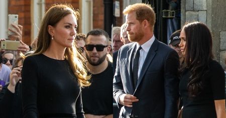 Księżna Kate ŹLE WSPOMINA spotkanie z Meghan Markle na pogrzebie królowej! "Najtrudniejsza rzecz"