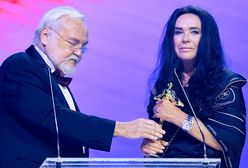 Ewa Krawczyk zaniosła statuetkę na grób. Dziś już jej tam nie ma