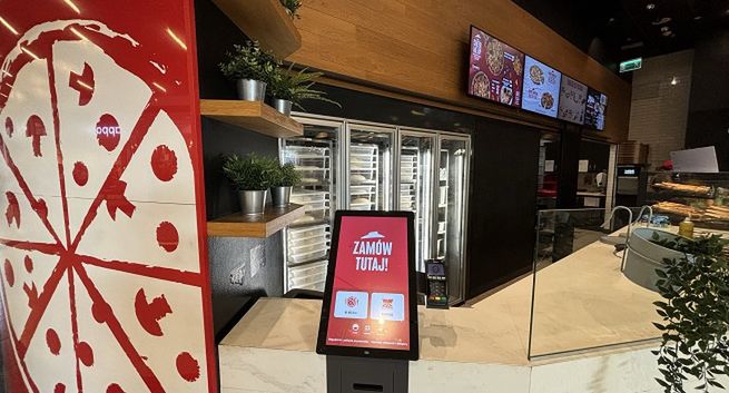 W Pizza Hut zamówienie do stolika poda robot