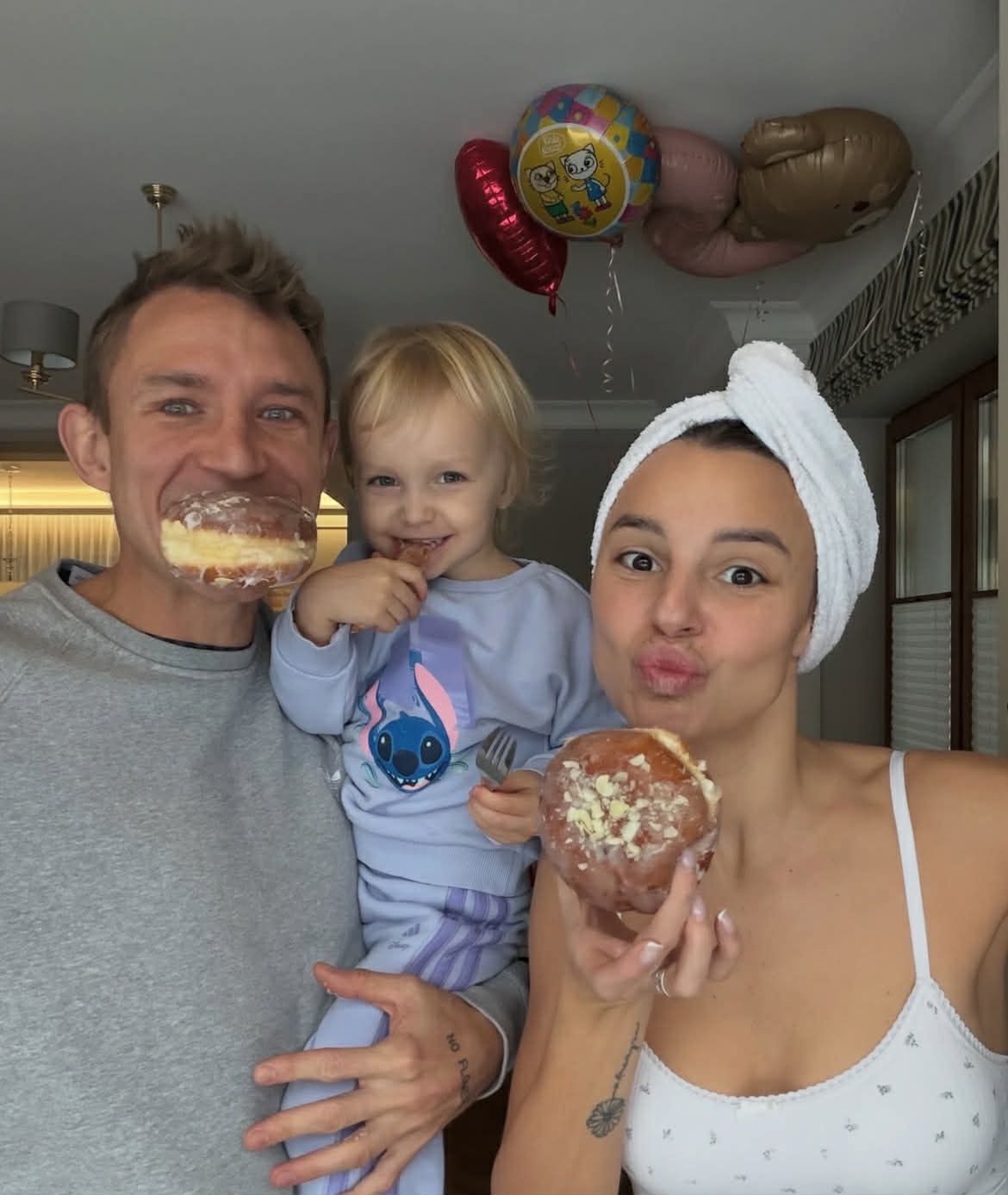 Jakub i Paulina Rzeźniczak z córką